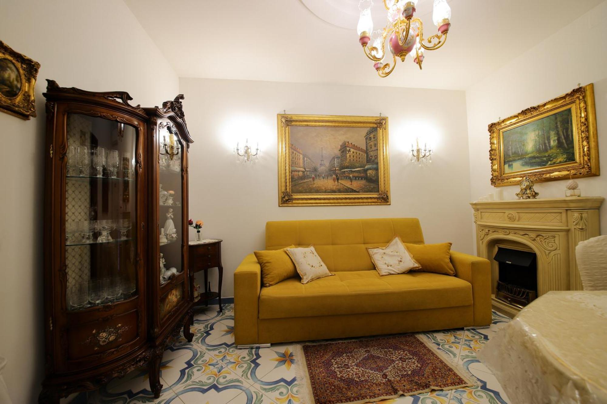 Giallo Napoletano Home Neapel Exteriör bild